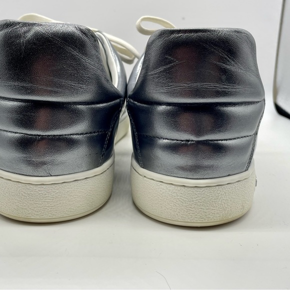 LV FrontRow - Picture 4 of 7